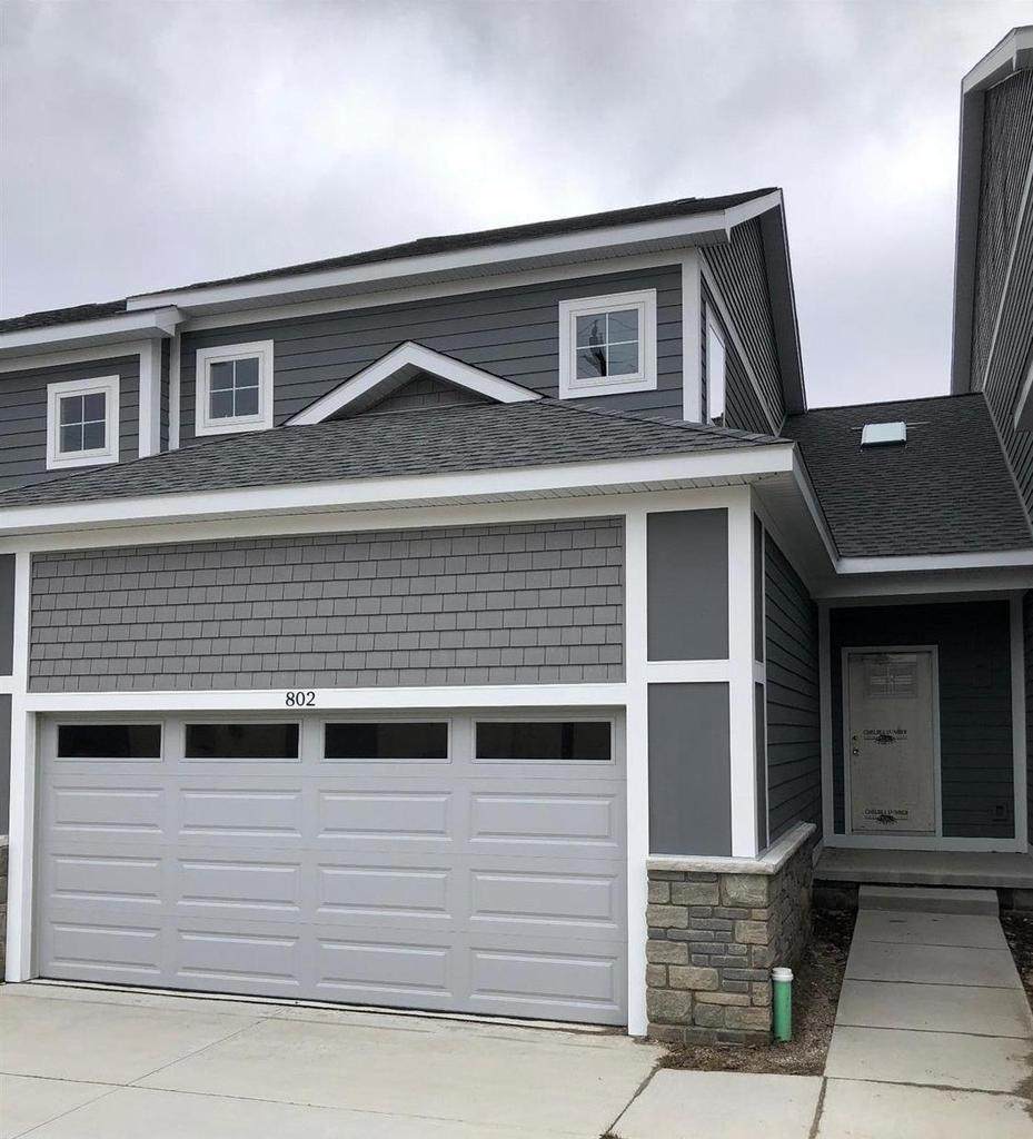 108 Henry St - Photo 1