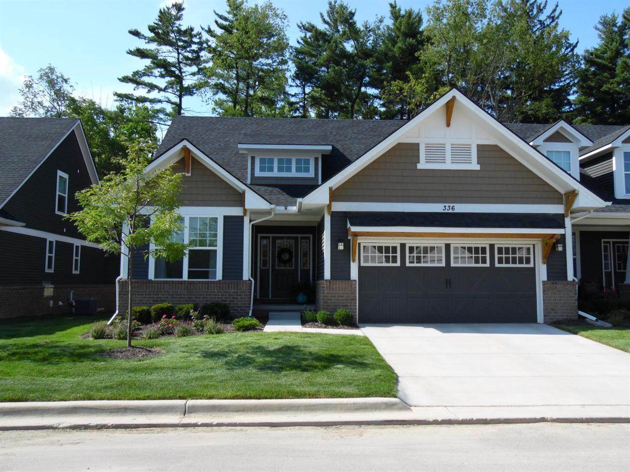 312 Curtiss Ln - Photo 1