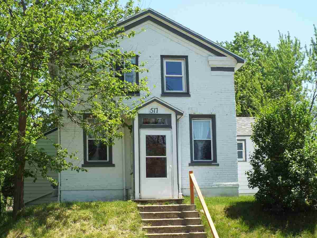 517 Main St - Photo 1