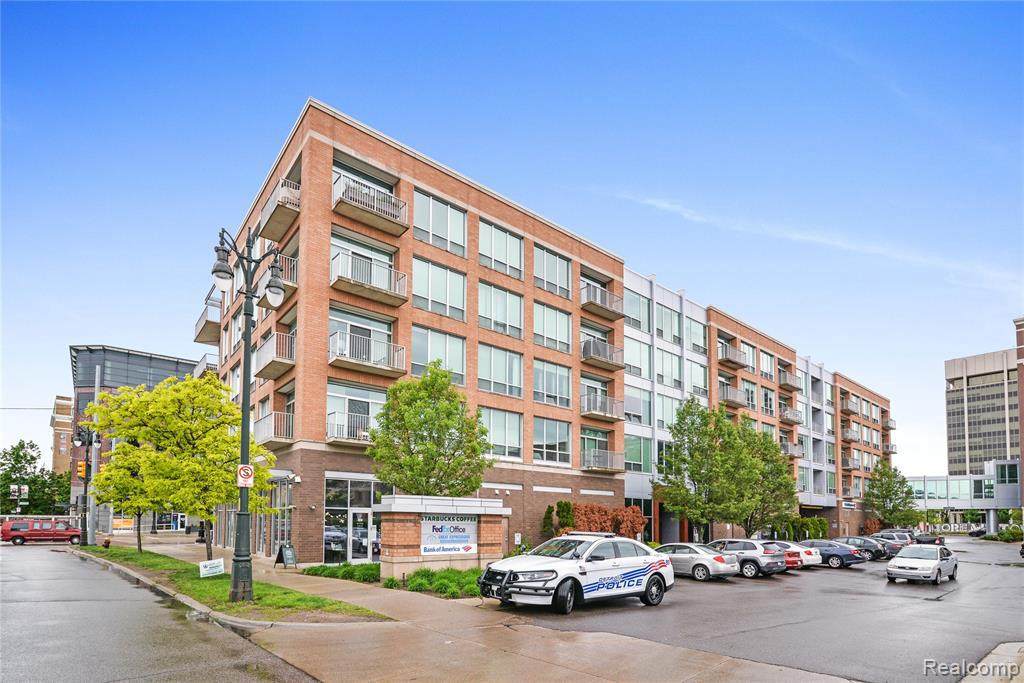 3670 Woodward Ave - Photo 1