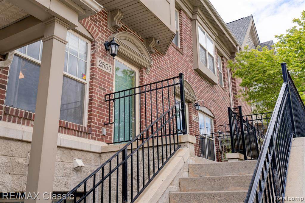 2555 John R St - Photo 1