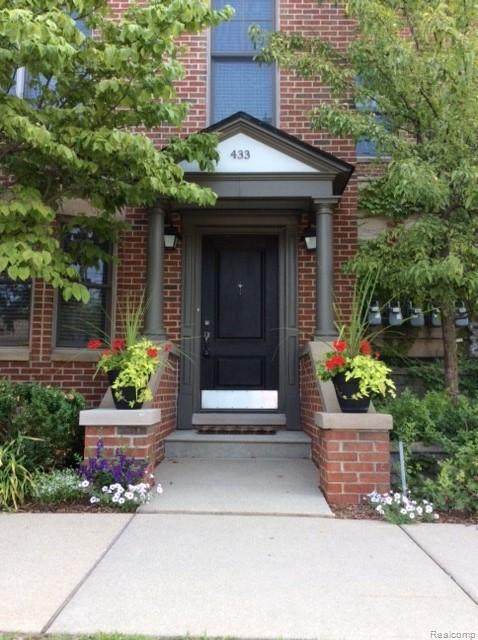 433 Ashley St - Photo 1