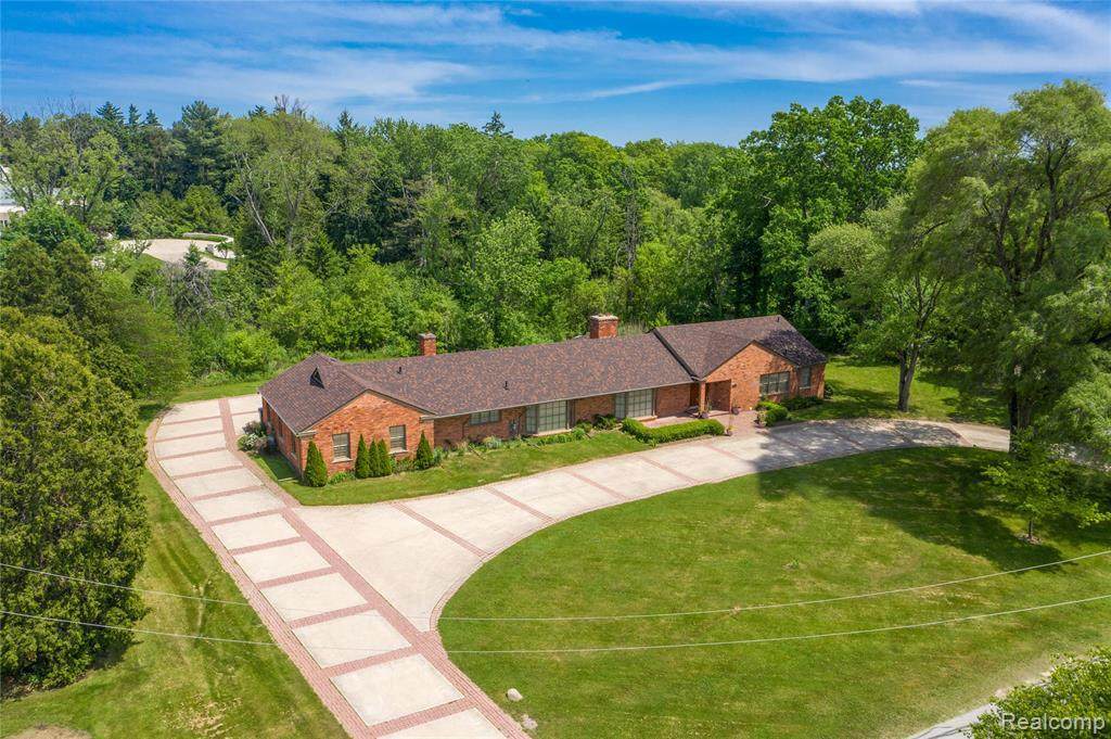 181 Linda Ln - Photo 1