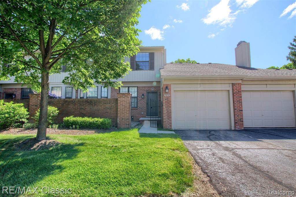 7072 Green Farm Rd - Photo 1