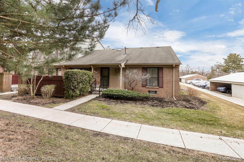 31218 Country Way - Photo 1