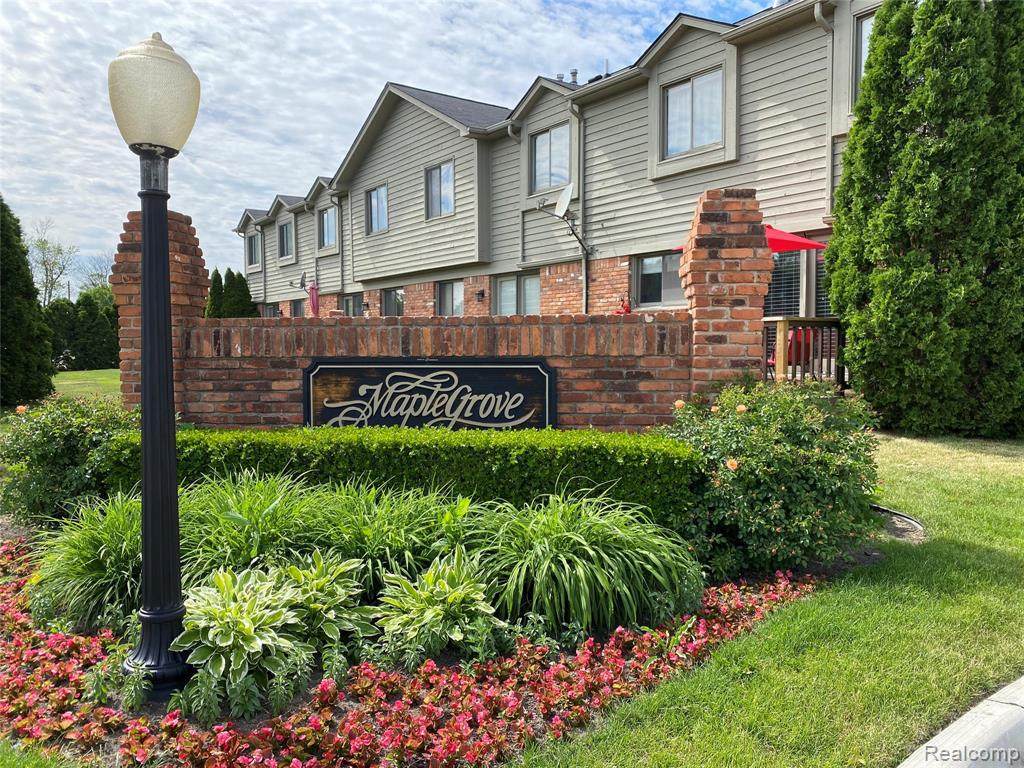 410 Oakgrove Crt - Photo 1