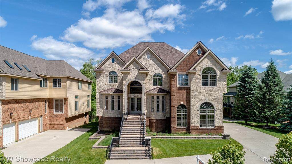 5699 Branford Drive - Photo 1