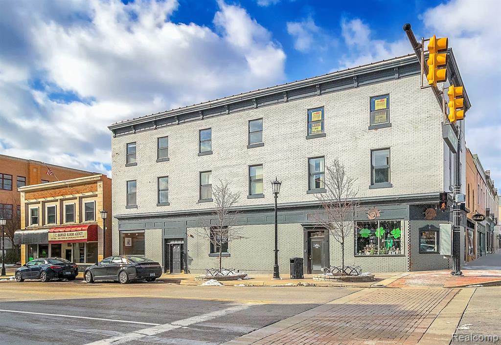 104 Main St - Photo 1