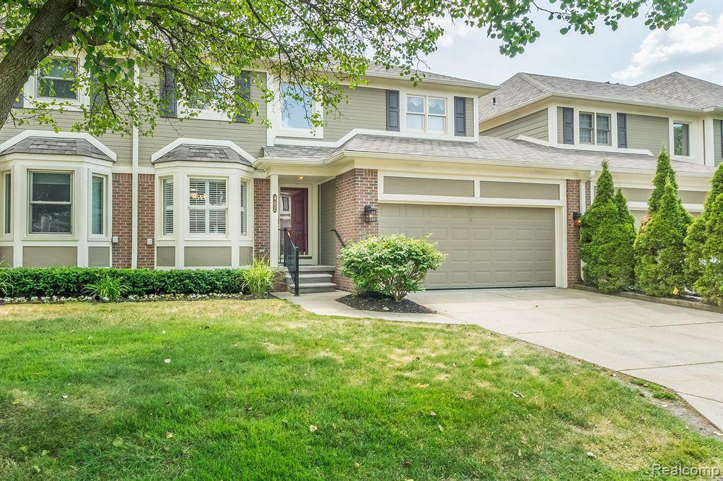 402 Mountainview Dr - Photo 1