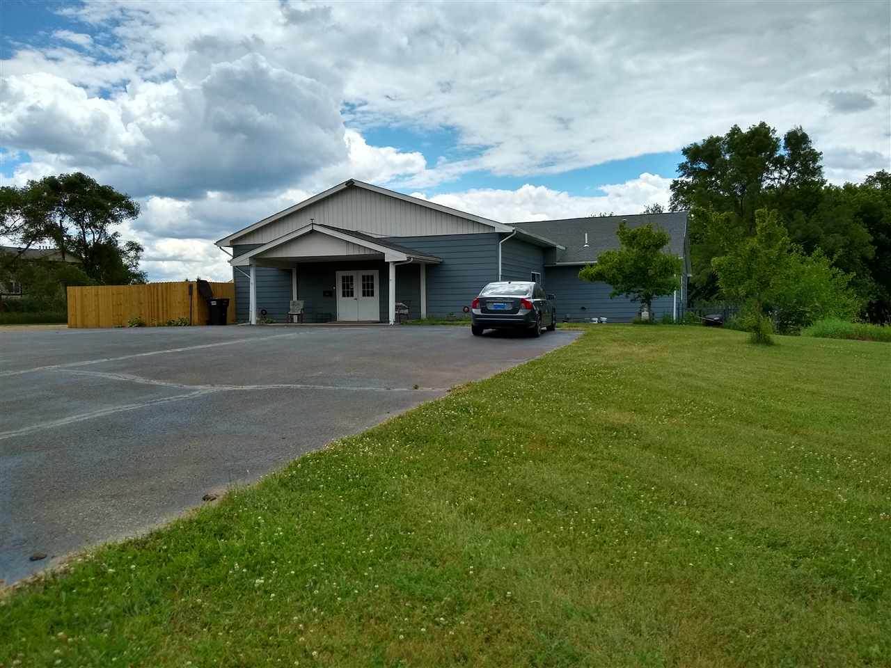 715 Union St - Photo 1