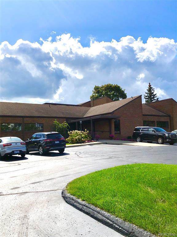 43700 Woodward Ave - Photo 1