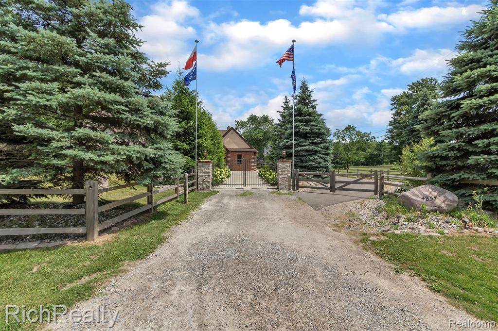 4857 Denton Rd - Photo 1