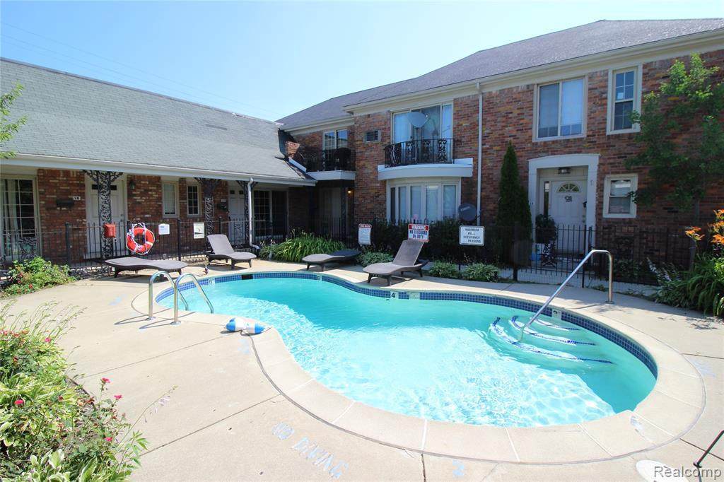 2306 14 MILE RD - Photo 1