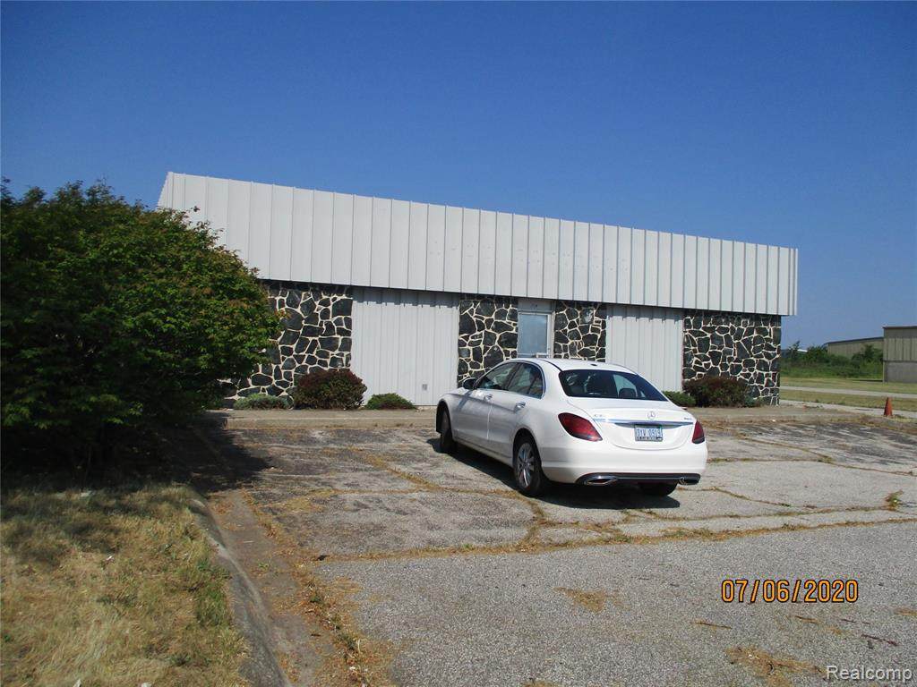 221-225 Morley Dr - Photo 1
