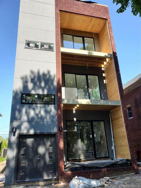 4530 Commonwealth St - Photo 1