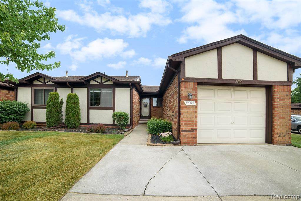 5402 Clemson Crt - Photo 1