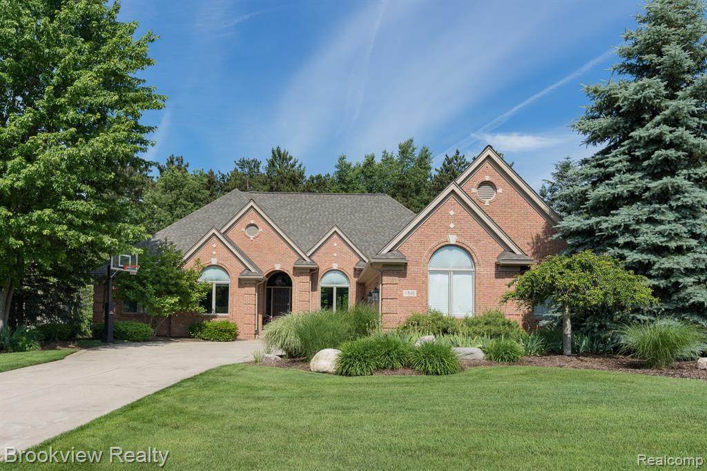1740 Royal Birkdale Dr - Photo 1