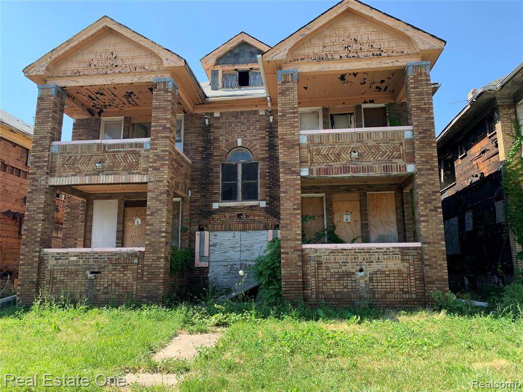 2434 Buena Vista St - Photo 1