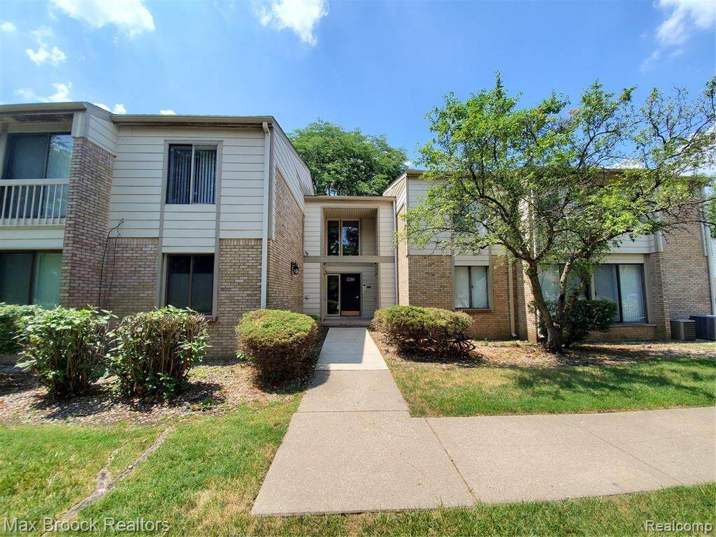22301 Providence Dr Apt 101 - Photo 1