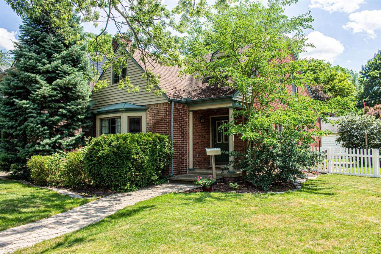 10865 Talbot Ave - Photo 1