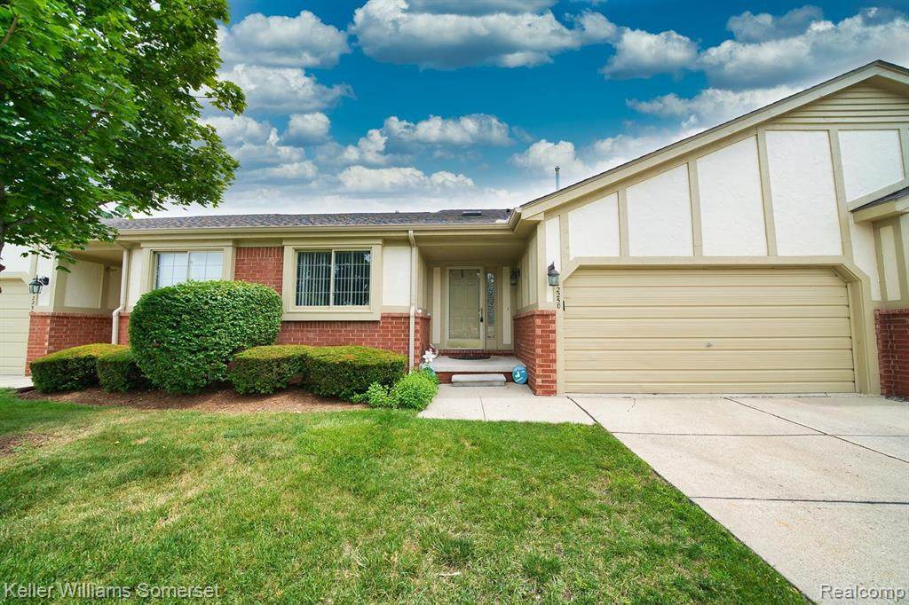 42250 Brookview Ln - Photo 1