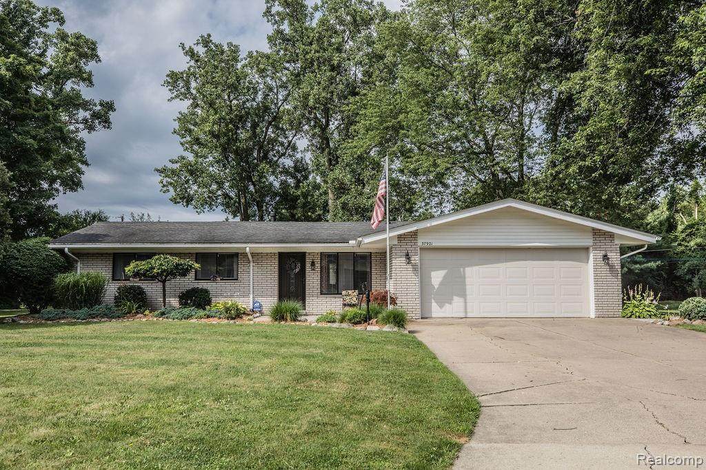 37921 Carson St - Photo 1