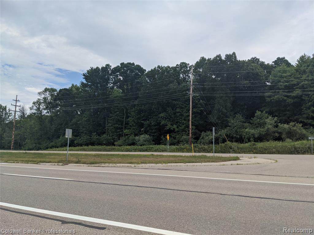 1234 Lapeer Rd - Photo 1