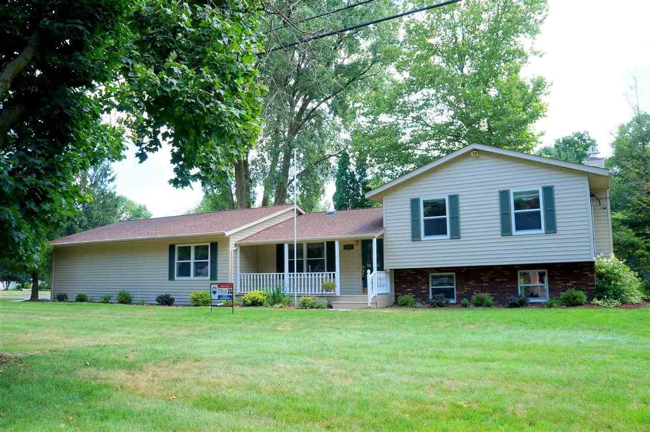 1013 Morningstar - Photo 1