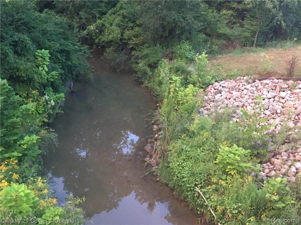 23712 Thirteen Mile Rd - Photo 1