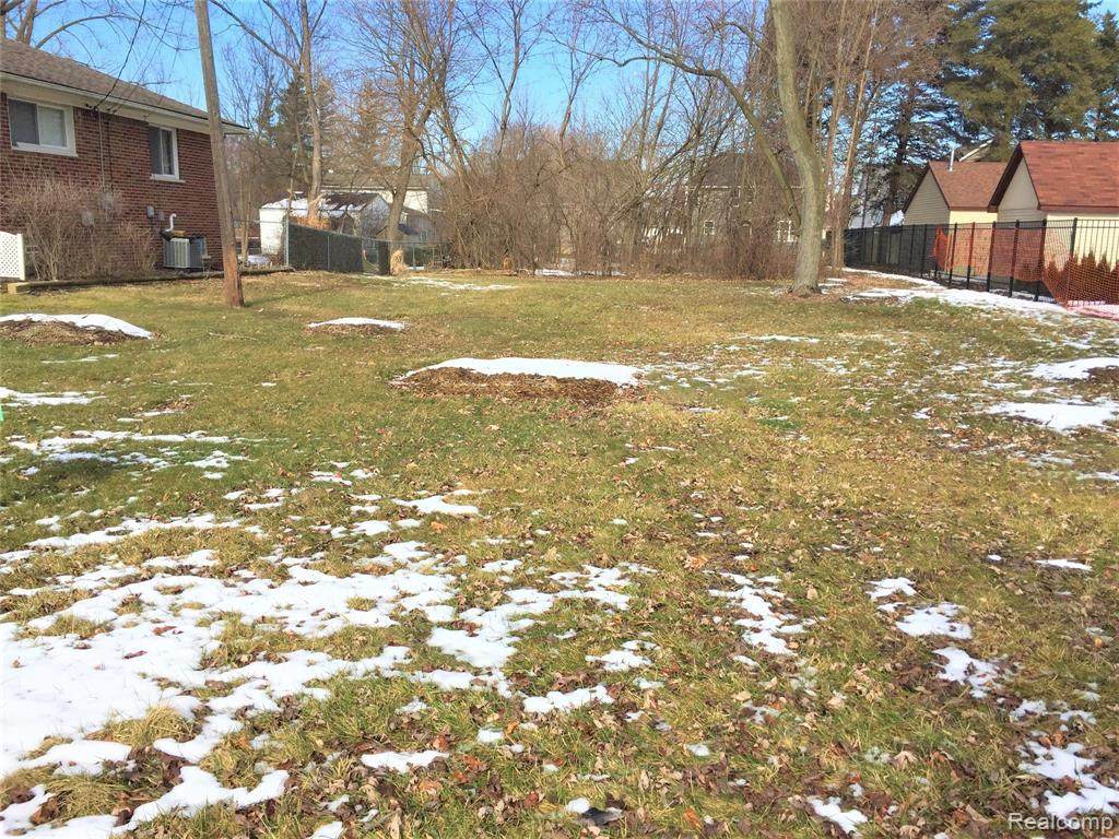 2605 Chesley Rd - Photo 1