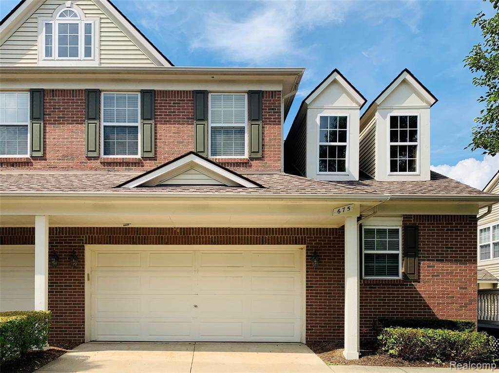 675 Bluff Crt - Photo 1
