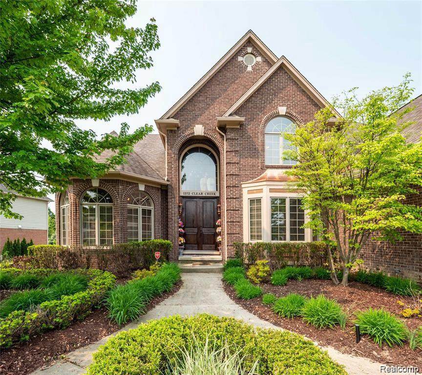 1372 Clear Creek Dr - Photo 1