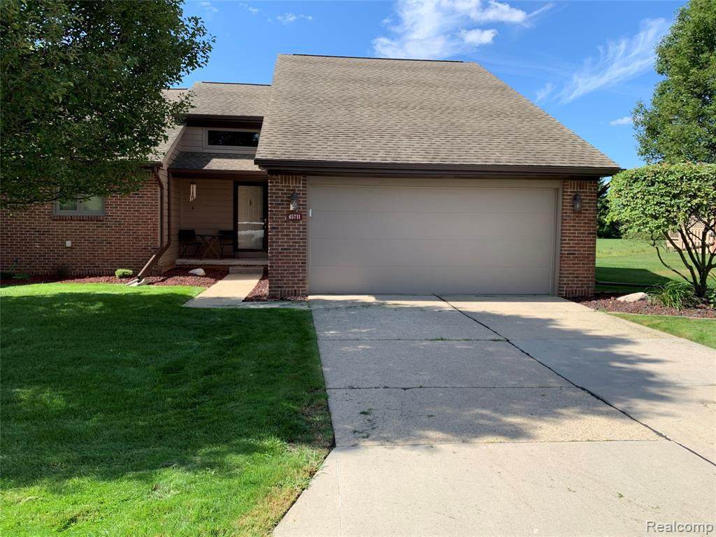 45711 Meadows Cir - Photo 1