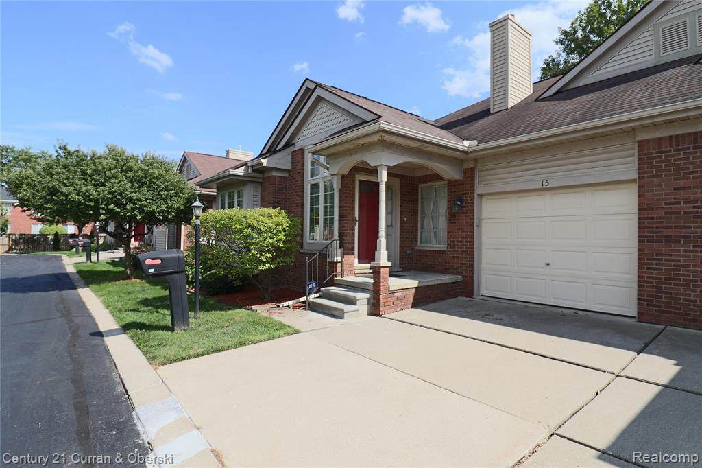 15 Canfield Cir - Photo 1
