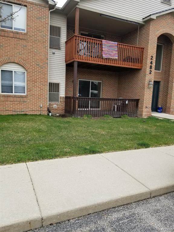 2482 Eagles Cir - Photo 1