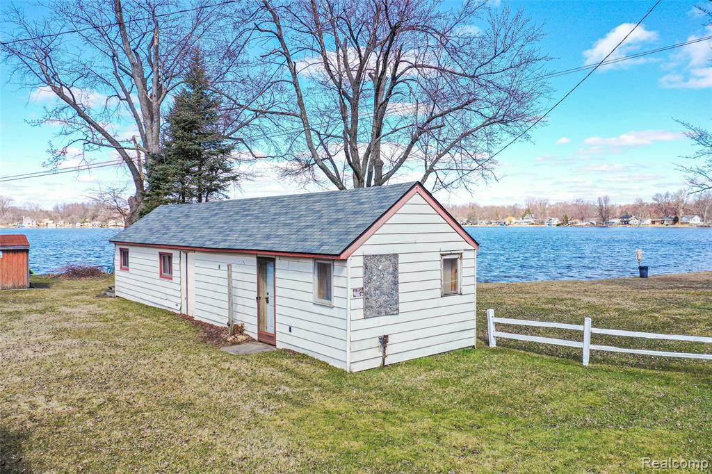 2343 Davista Dr - Photo 1