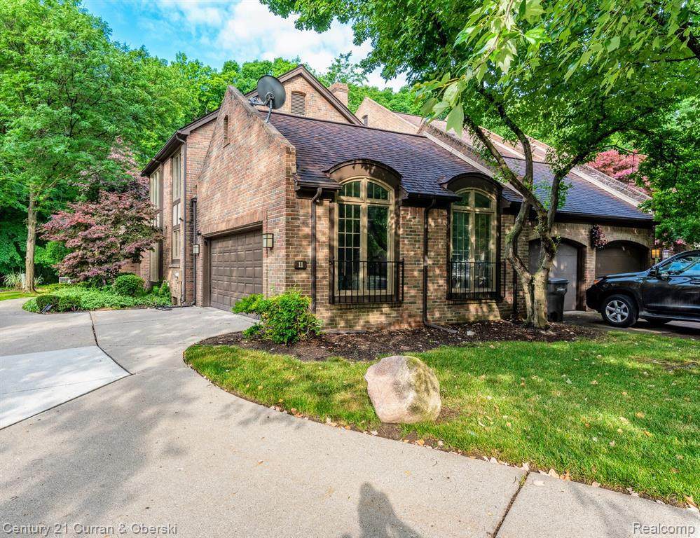 11 Timberlane Crt - Photo 1