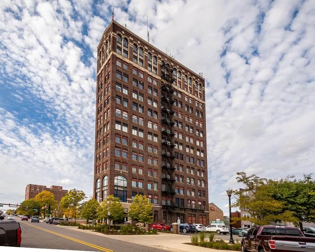 180 Michigan Ave - Photo 1