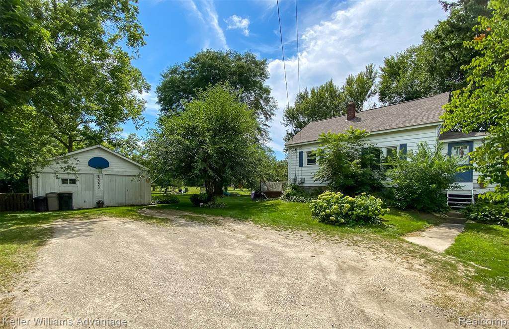47777 Ford Rd - Photo 1