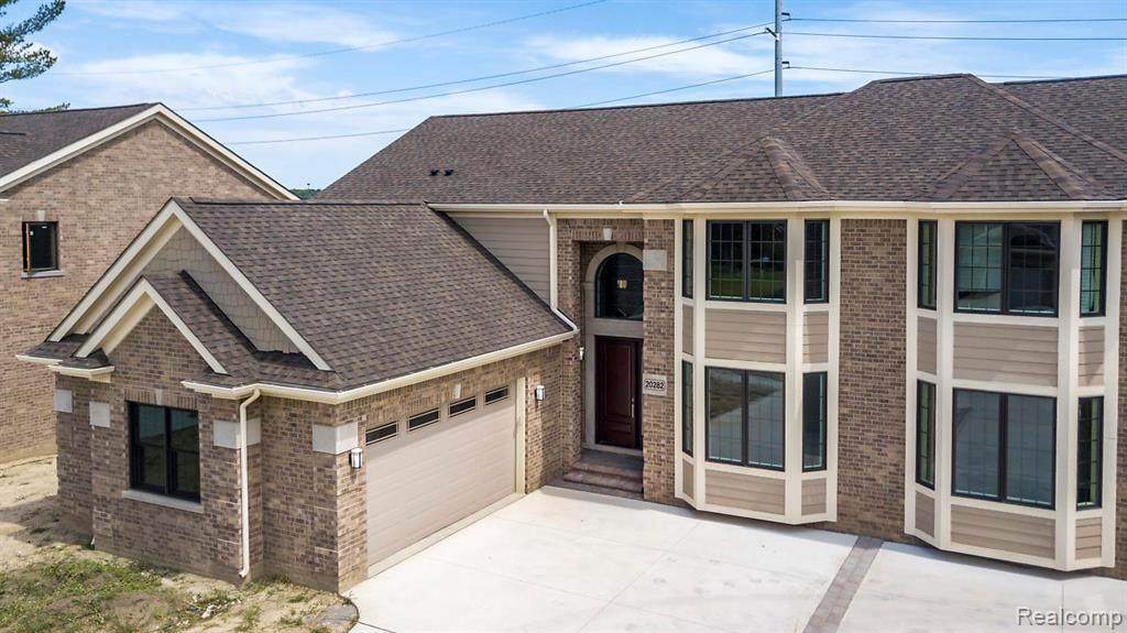 20233 Beacon Way - Photo 1