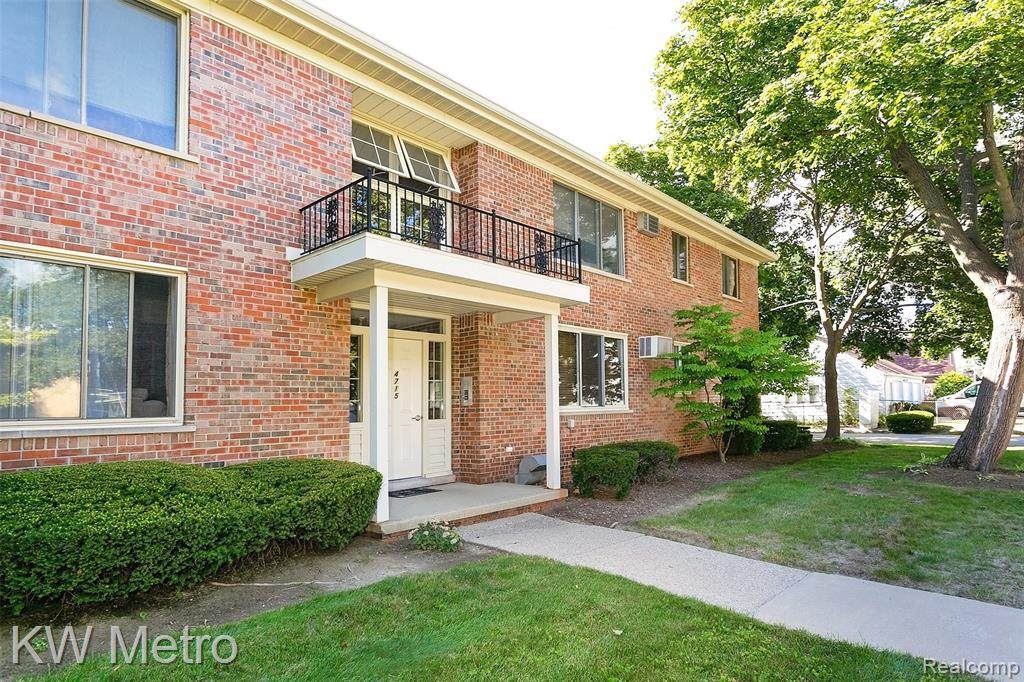 4715 Leafdale Avenue - Photo 1