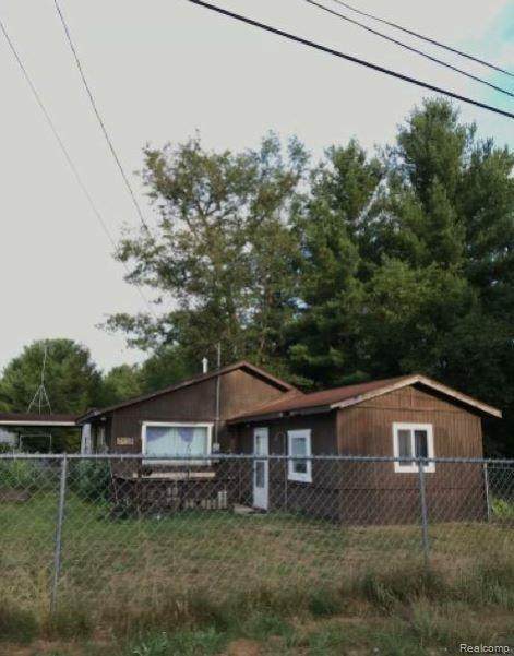 2053 James St - Photo 1