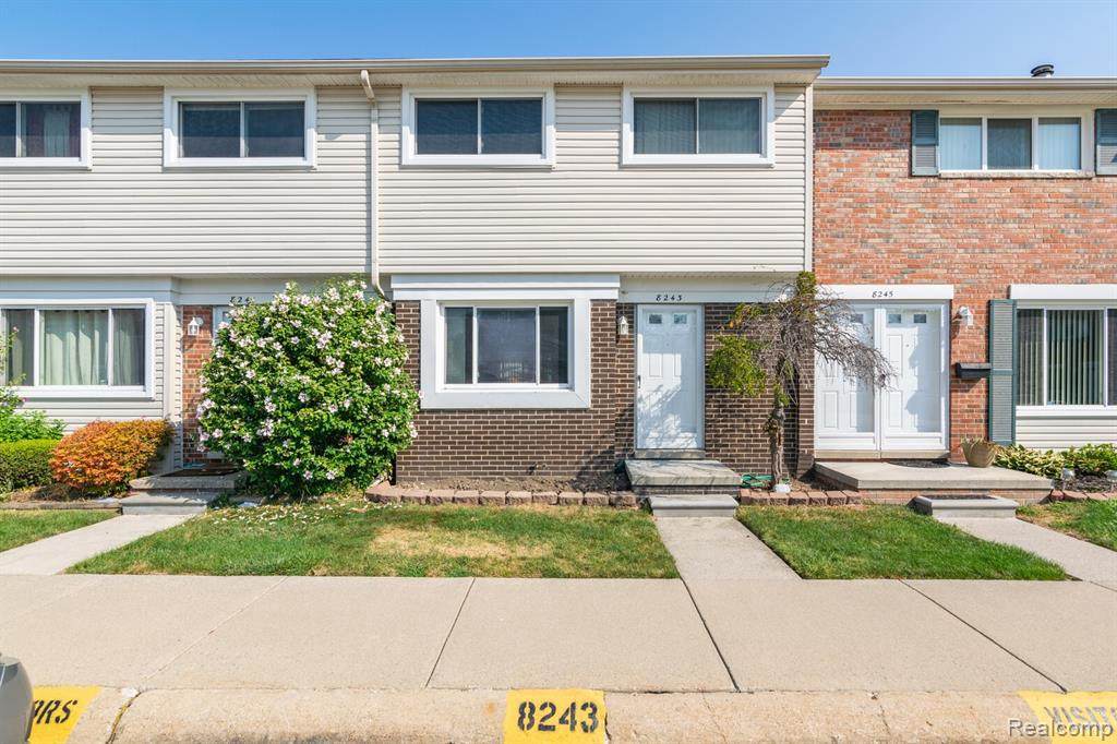 8243 Dartmouth - Photo 1