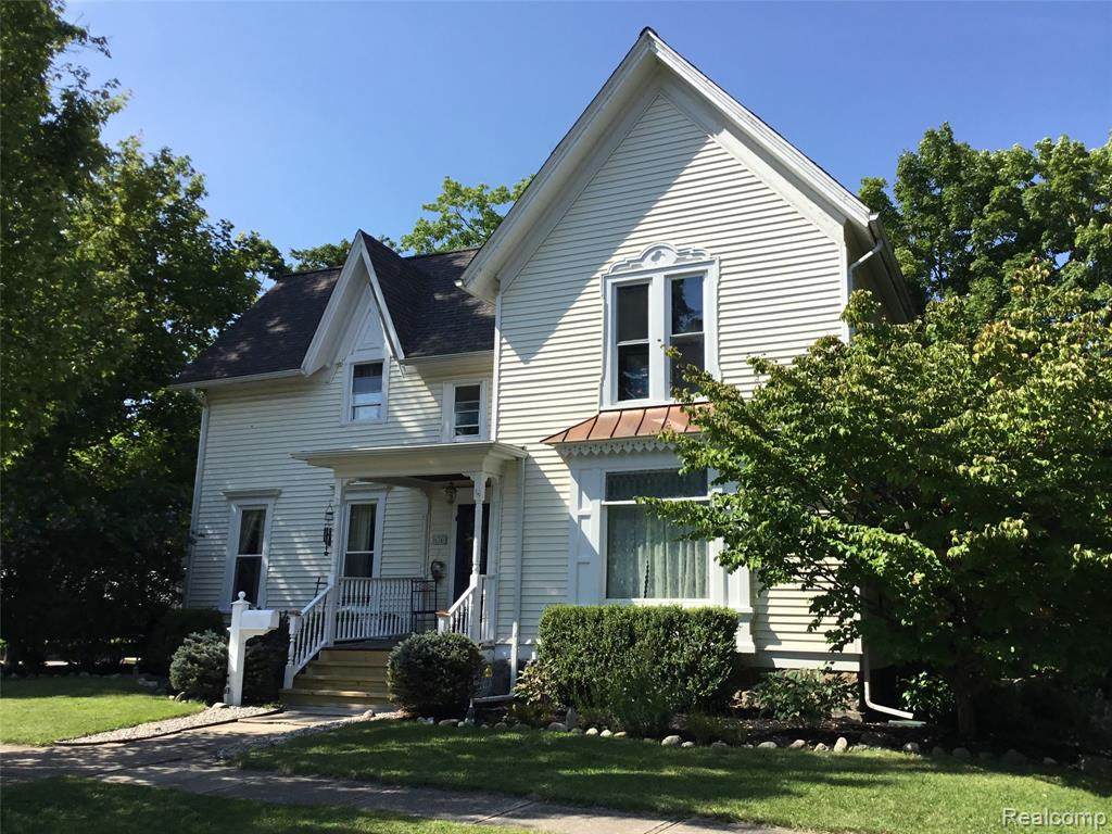 634 State St - Photo 1