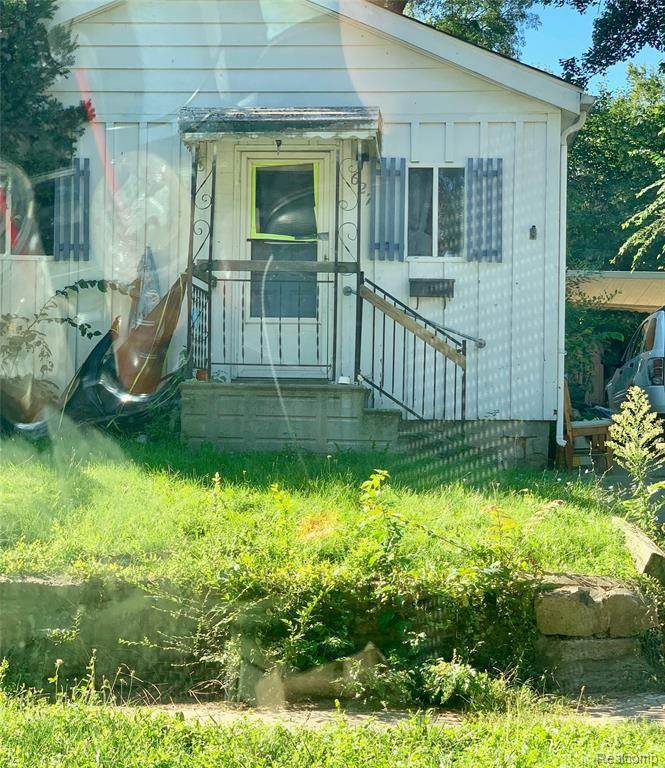 627 Simcoe Ave - Photo 1