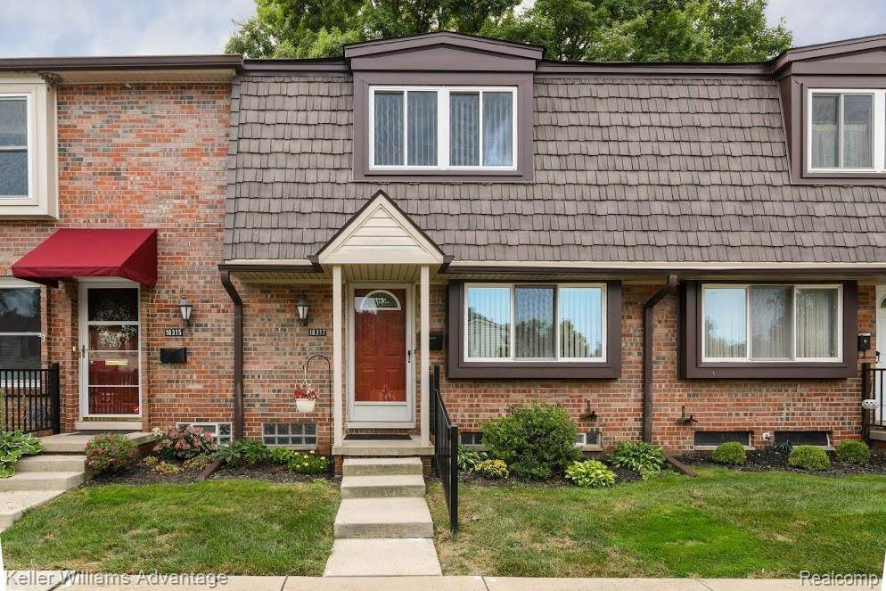 18317 Jamestown - Photo 1