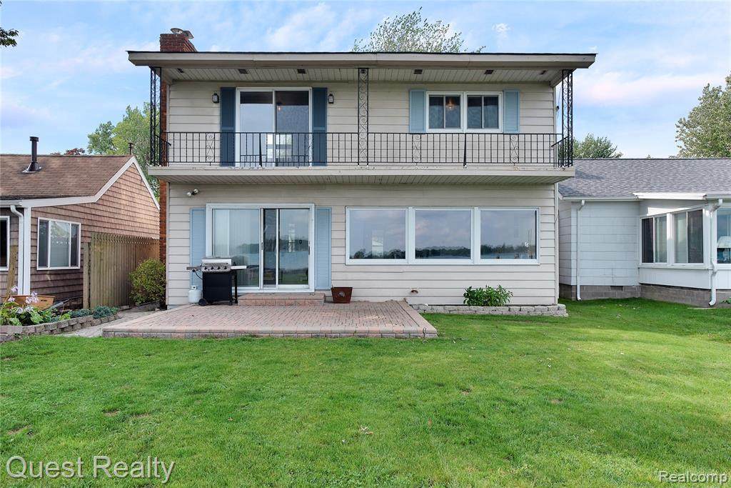 5367 Pointe Dr - Photo 1