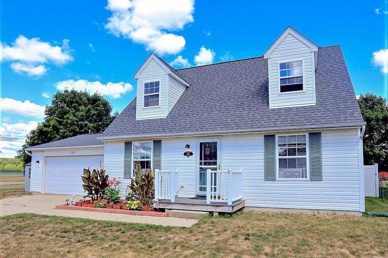 301 Ann Marie Dr - Photo 1