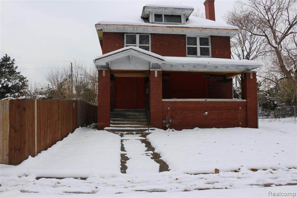 629 Lakewood St - Photo 1