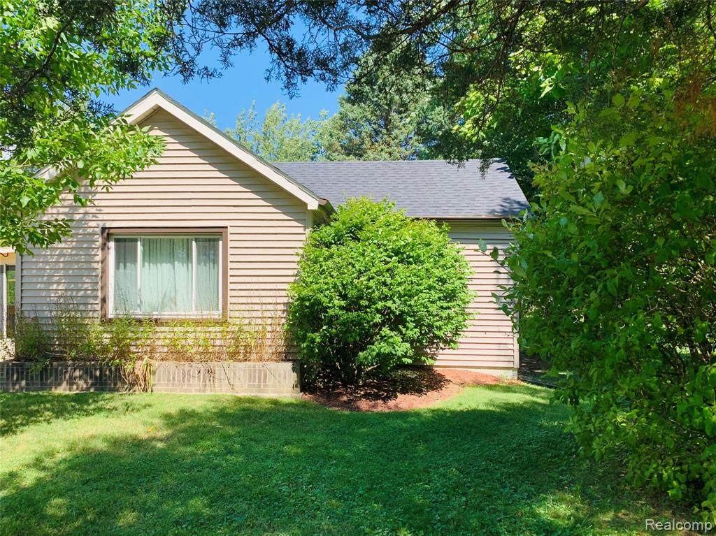 5468 Dooley Dr - Photo 1
